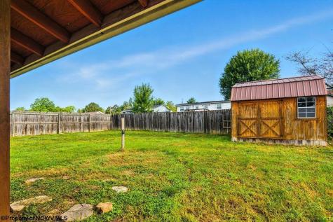 111 Circle Drive Bridgeport WV 26330