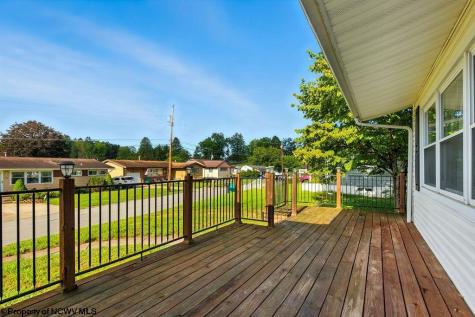 111 Circle Drive Bridgeport WV 26330