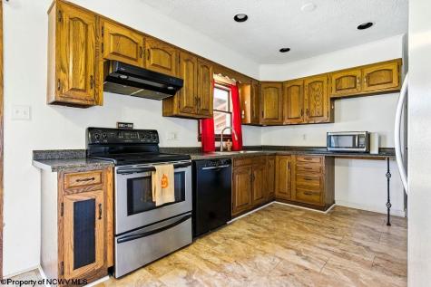 111 Circle Drive Bridgeport WV 26330