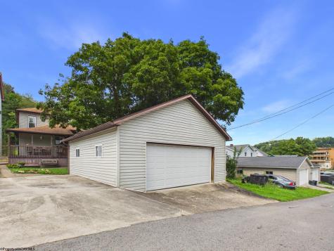 231 Thayer Street Grafton WV 26354