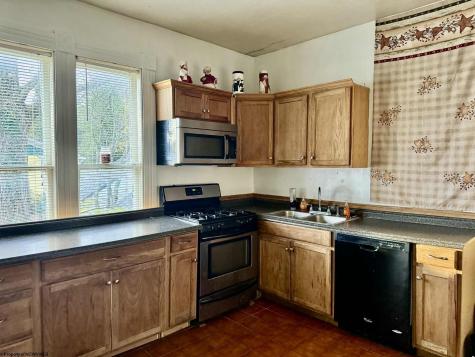 104 Brown Avenue Kingwood WV 26537