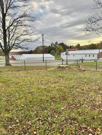 104 Brown Avenue Kingwood WV 26537