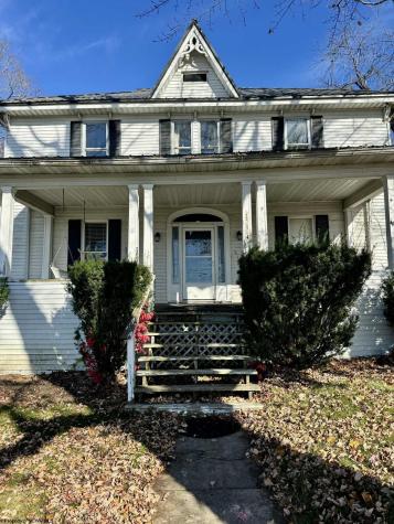 104 Brown Avenue Kingwood WV 26537