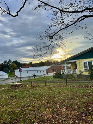 104 Brown Avenue Kingwood WV 26537