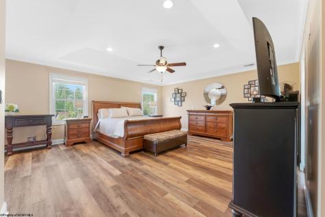 411 N Harwich Circle Morgantown WV 26501-08