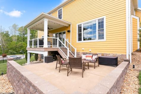 411 N Harwich Circle Morgantown WV 26501-08