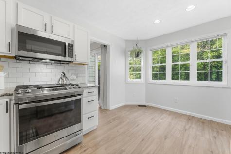 2010 Pinecrest Drive Morgantown WV 26505