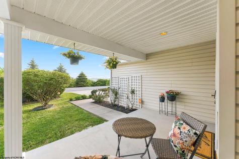 2010 Pinecrest Drive Morgantown WV 26505