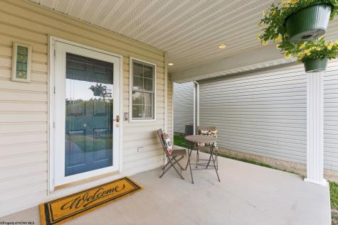 2010 Pinecrest Drive Morgantown WV 26505