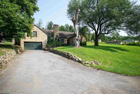 1739 Fairmont Avenue Fairmont WV 26554