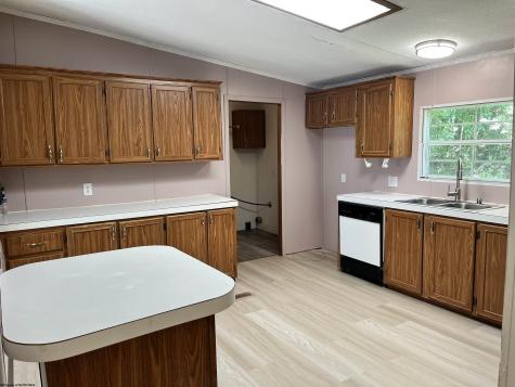 5970 Copley Road Weston WV 26452