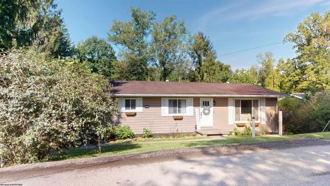 6 Cacapon Circle Fairmont WV 26554