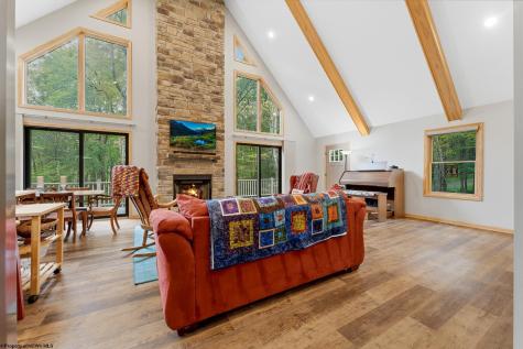 70 Goldfinch Lane Terra Alta WV 26764