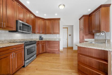 408 Platinum Point Morgantown WV 26508