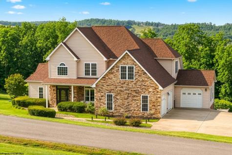 408 Platinum Point Morgantown WV 26508