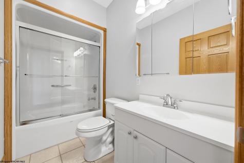 408 Platinum Point Morgantown WV 26508