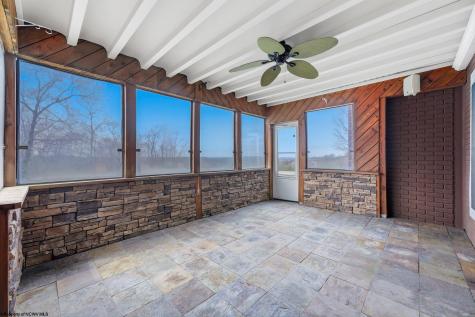 408 Platinum Point Morgantown WV 26508