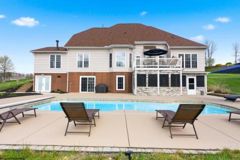 408 Platinum Point Morgantown WV 26508