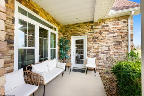 408 Platinum Point Morgantown WV 26508