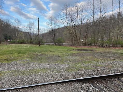 953 Tygart Junction Road Philippi WV 26416