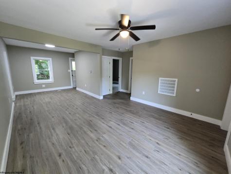 458 Ben Street Clarksburg WV 26301