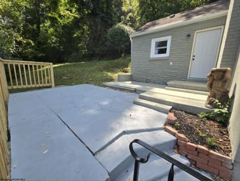458 Ben Street Clarksburg WV 26301
