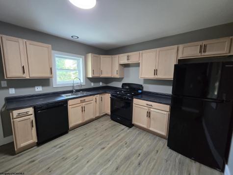 458 Ben Street Clarksburg WV 26301