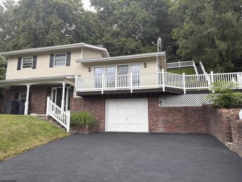 825 Augusta Drive Morgantown WV 26505