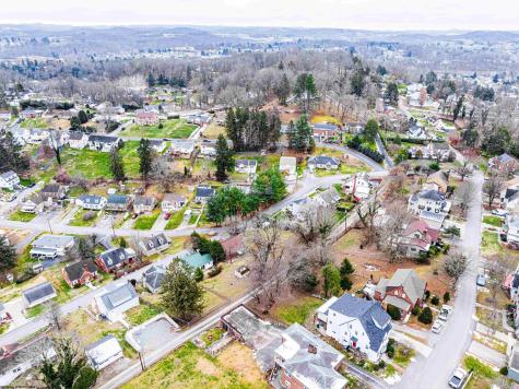 1135 Sunset Drive Fairmont WV 26554