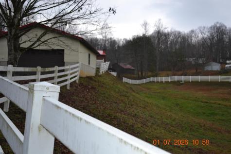 94 Dogwood Trail Napier WV 26631-7050