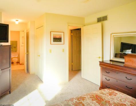 1026 Imperial Drive Morgantown WV 26508