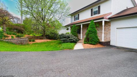 1026 Imperial Drive Morgantown WV 26508