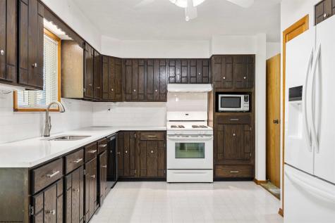 1354 Pineview Drive Morgantown WV 26505