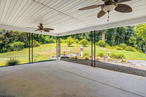 1354 Pineview Drive Morgantown WV 26505