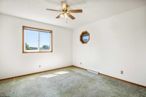 1354 Pineview Drive Morgantown WV 26505