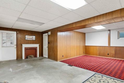 1354 Pineview Drive Morgantown WV 26505