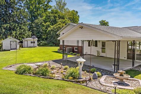 1354 Pineview Drive Morgantown WV 26505