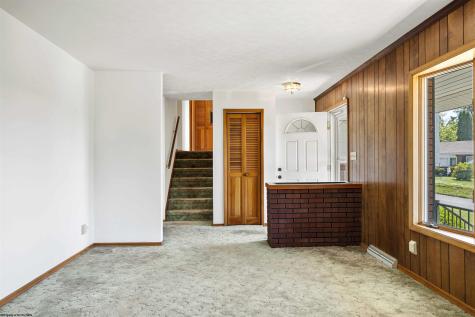1354 Pineview Drive Morgantown WV 26505