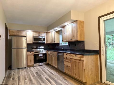 106 Elizabeth Circle Kingwood WV 26537
