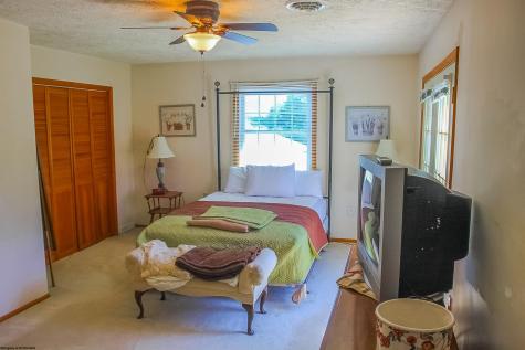 198 Lewellyn Road Morgantown WV 26508