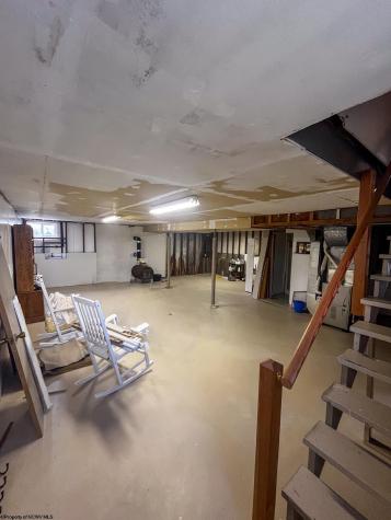 198 Lewellyn Road Morgantown WV 26508