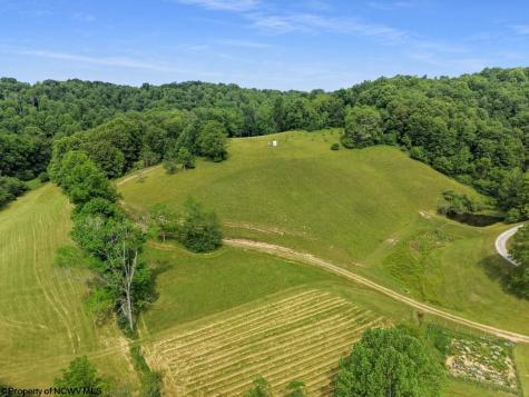 4038 Abbott Road French Creek WV 26218