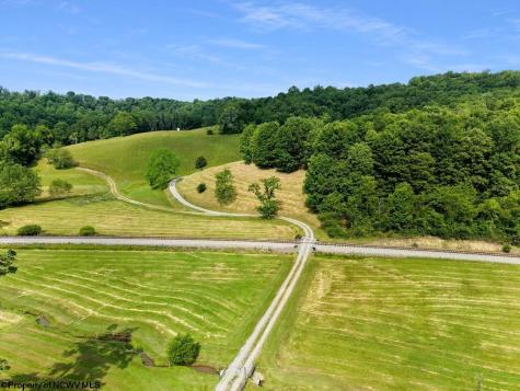 4038 Abbott Road French Creek WV 26218