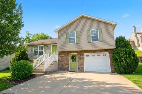 426 Oakmont Court Maidsville WV 26541