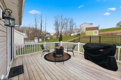 426 Oakmont Court Maidsville WV 26541