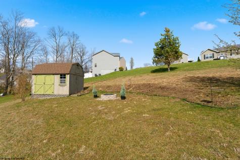 426 Oakmont Court Maidsville WV 26541