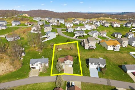 426 Oakmont Court Maidsville WV 26541