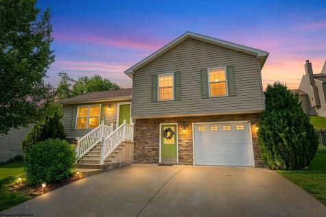 426 Oakmont Court Maidsville WV 26541