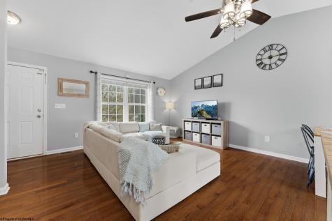 426 Oakmont Court Maidsville WV 26541