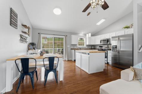 426 Oakmont Court Maidsville WV 26541